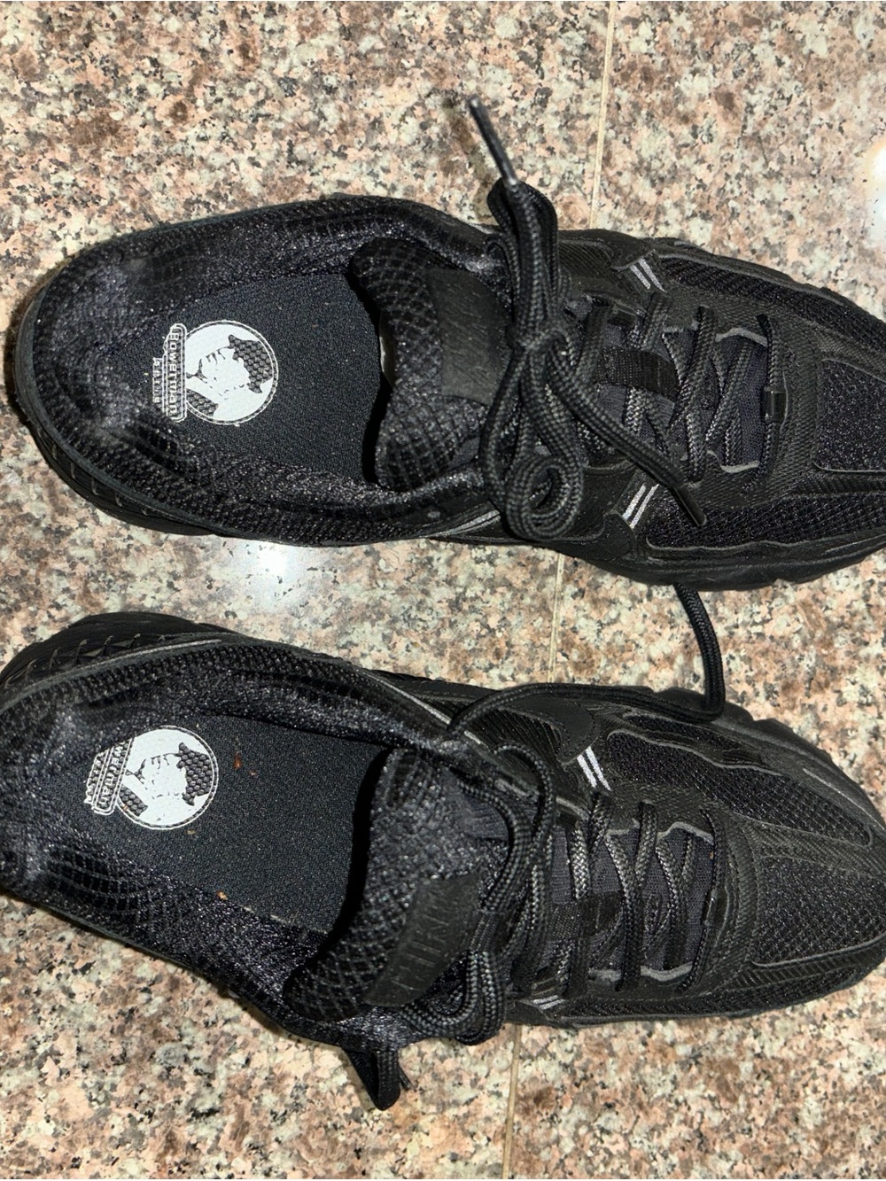Nike Men's Black Low-Top Lace-Up Sneakers